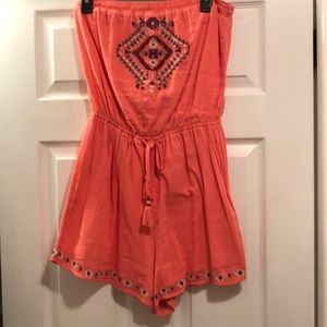 One Piece off the shoulders shorts outfit